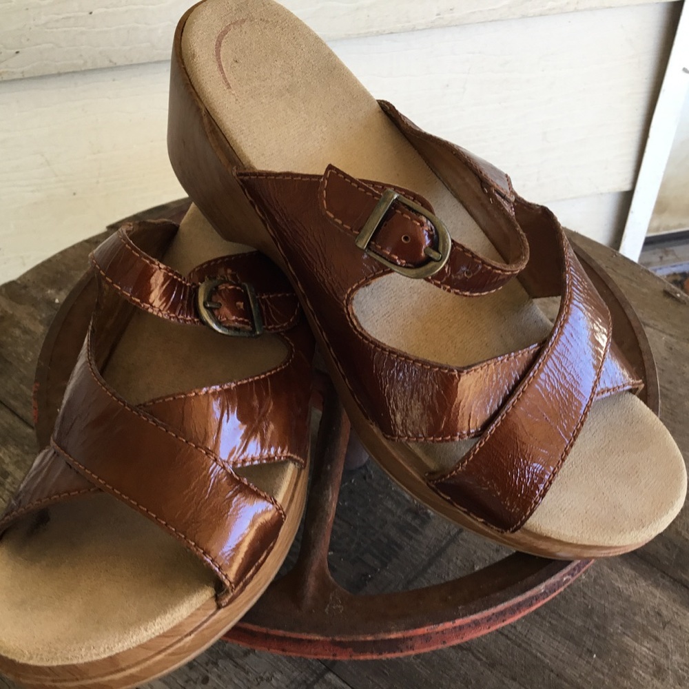 Dansko 'Sela" Toffee Brown Sandal Size 40 EUC